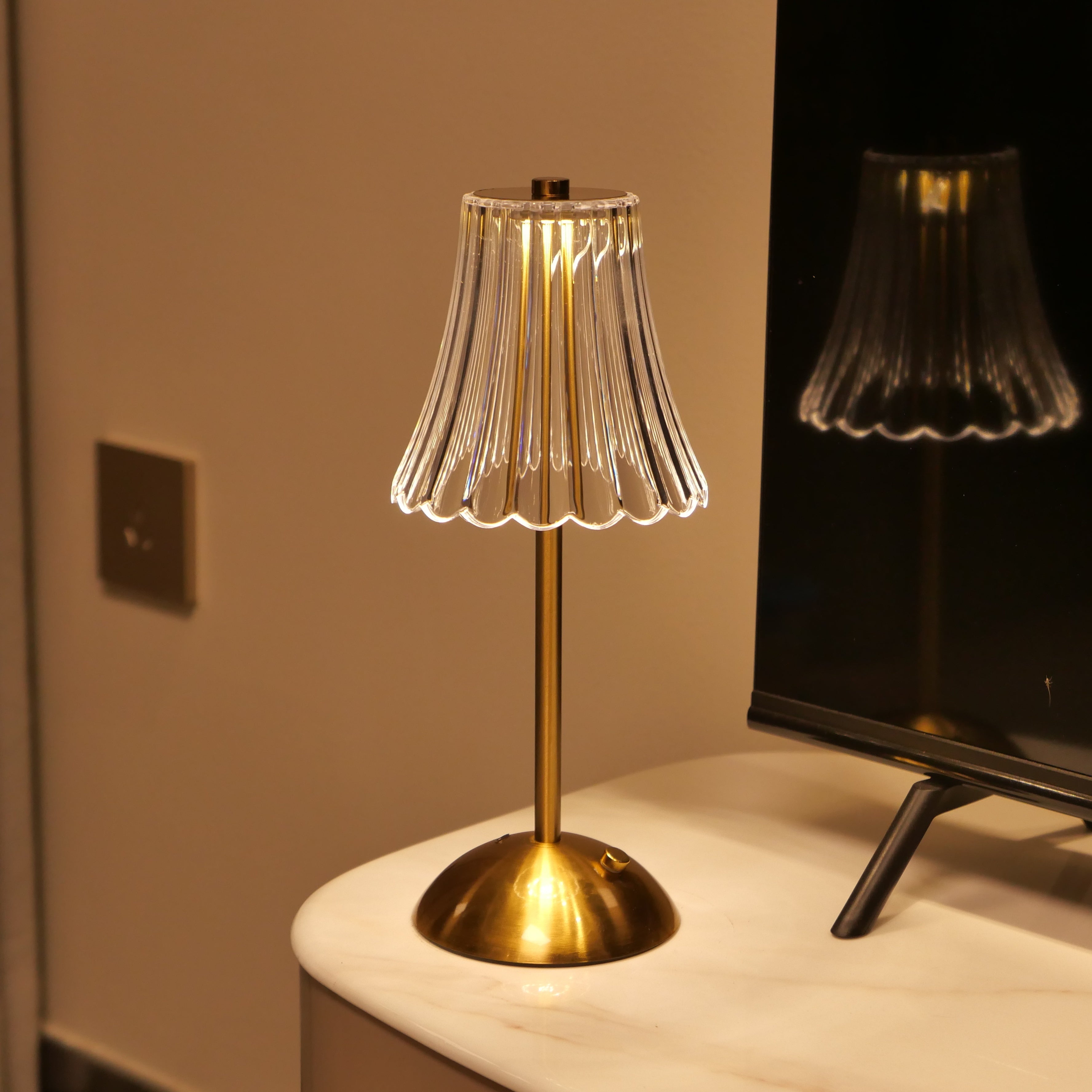 1pc Elegant Touch-Control Metal Table Lamp with USB Rechargeable Battery - Adjustable Ambient Lighting, Polished Brass Finish for Living Room, Bedroom, Study, Dining & Bar, Rechargeable Table Lamp