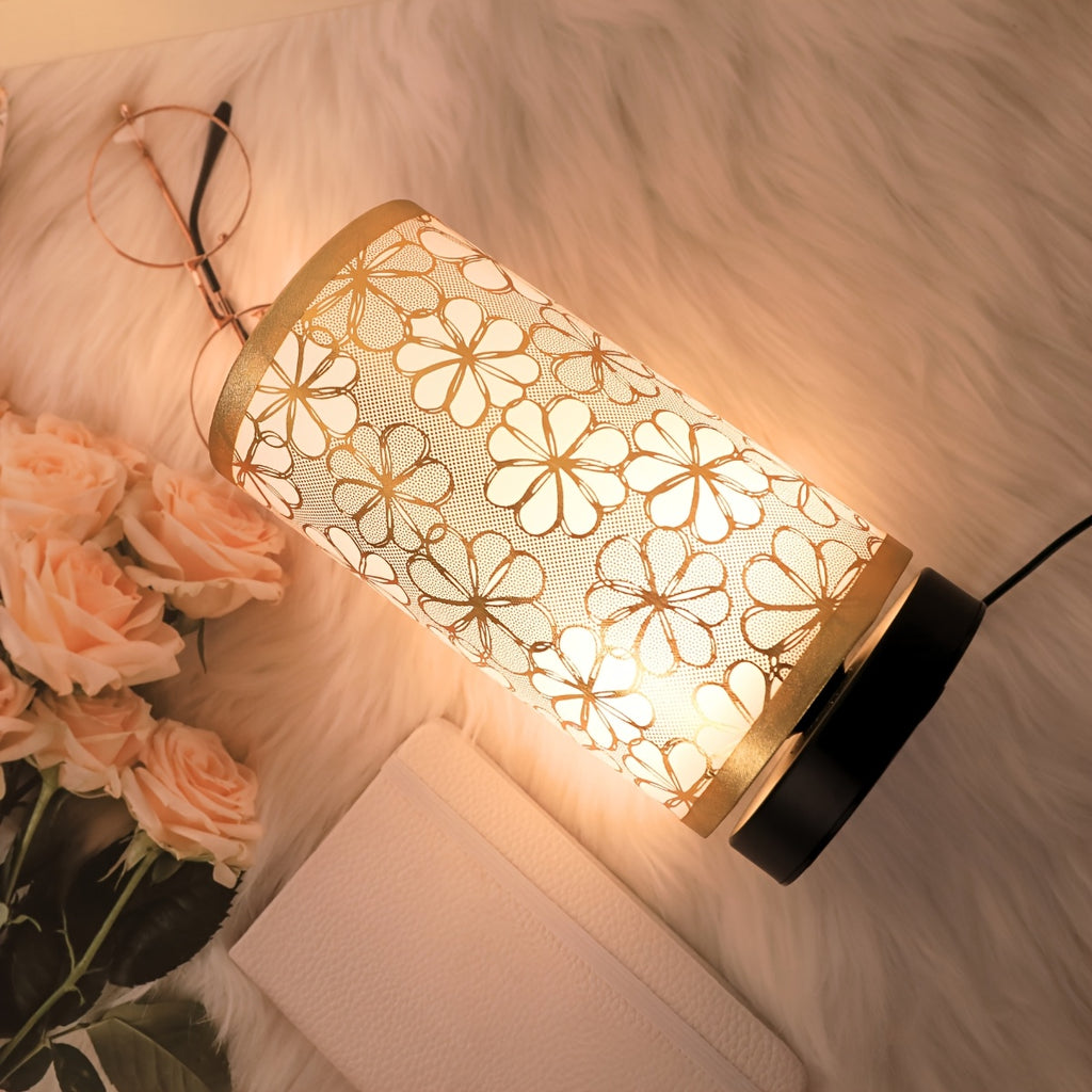 1pc Modern Minimalist USB-Powered Fabric Table Lamp - with Switch Warm Light, Suitable for Bedroom, Office, Bedside Table, Bookshelf & Living Room Decor, Soft Lighting Non-Harmful to Eyes, Ideal Gift for Family and Friends